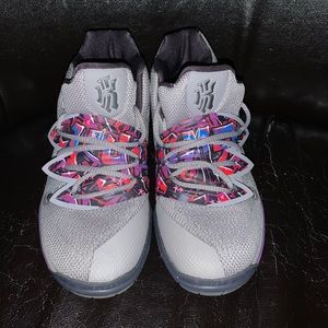 Kyrie Irving 13c shoes